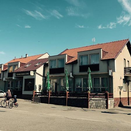 Penzion a restaurace U jezírka Hrimezdice Exterior foto